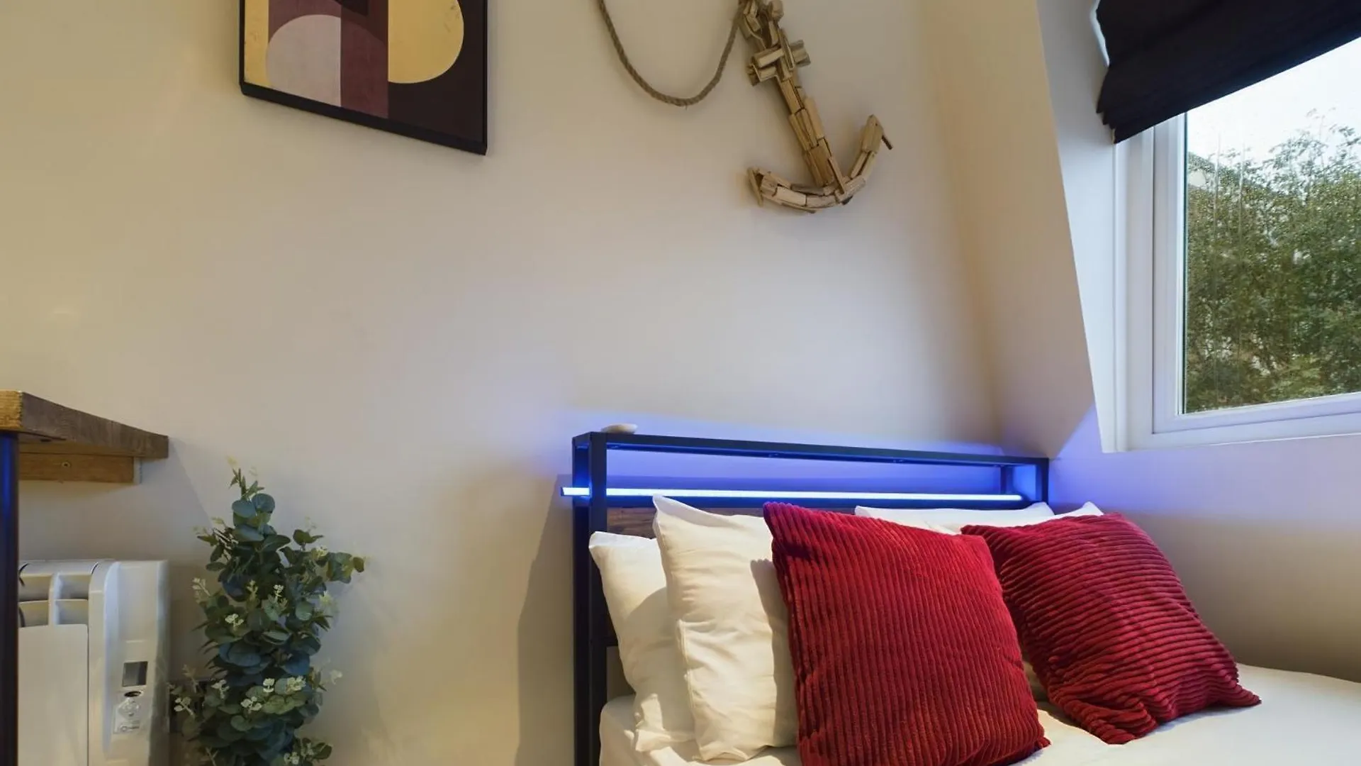 Brighton 3 Apartment